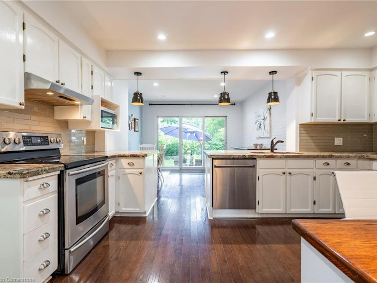 60 Inverness Avenue W, Hamilton, ON, L9C 1A4 - 15