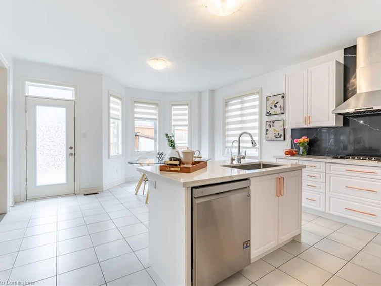 282 Humphrey Street, Hamilton, ON, L8B 1X4 - 9