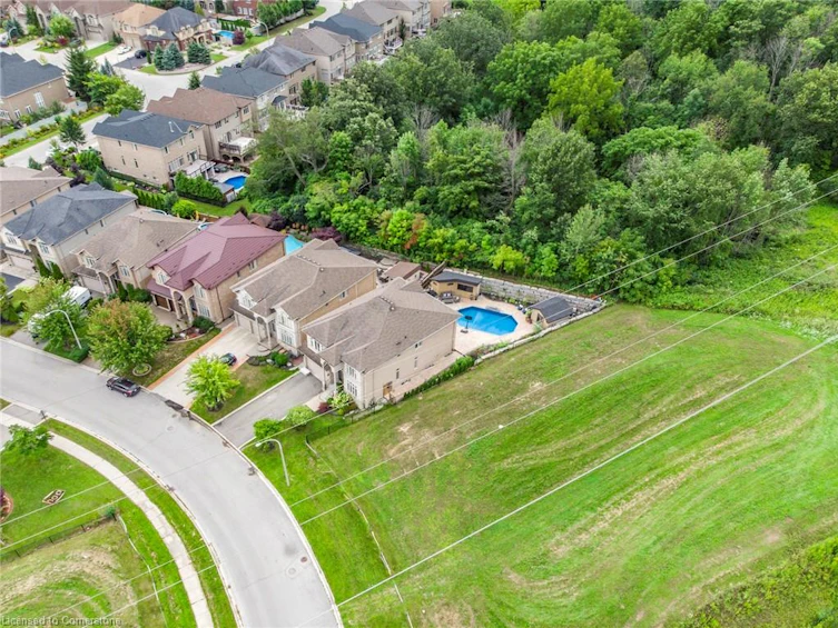 240 Cloverleaf Drive, Hamilton, ON, L9K 1T2 - 38