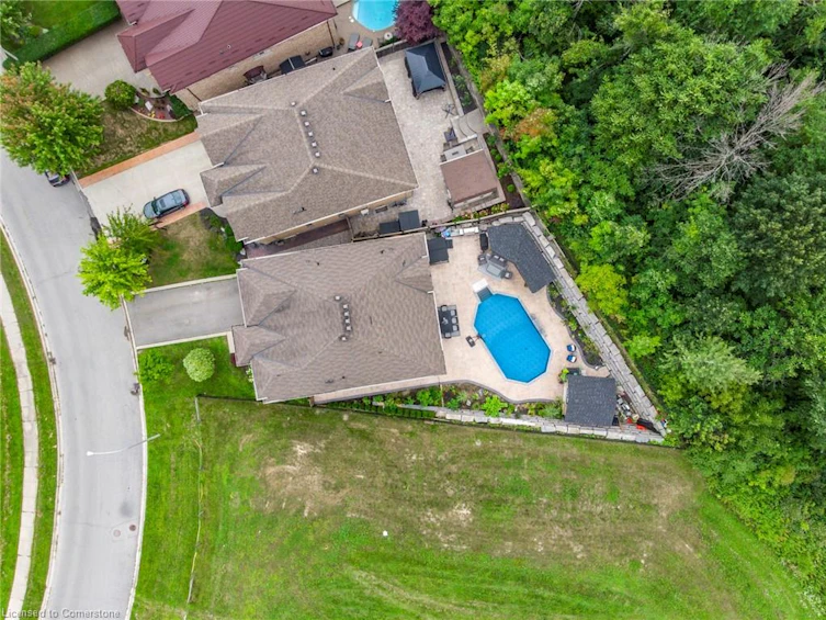 240 Cloverleaf Drive, Hamilton, ON, L9K 1T2 - 39