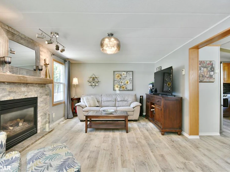 3 St. James Place, Wasaga Beach, ON, L9Z 3A8 - 8