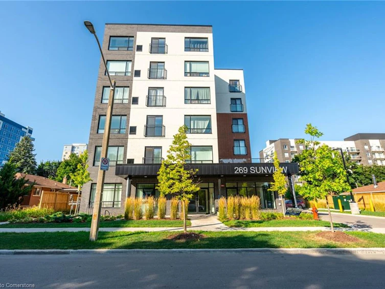 102-269 Sunview Street, Waterloo, ON, N2L 3V8 - 2