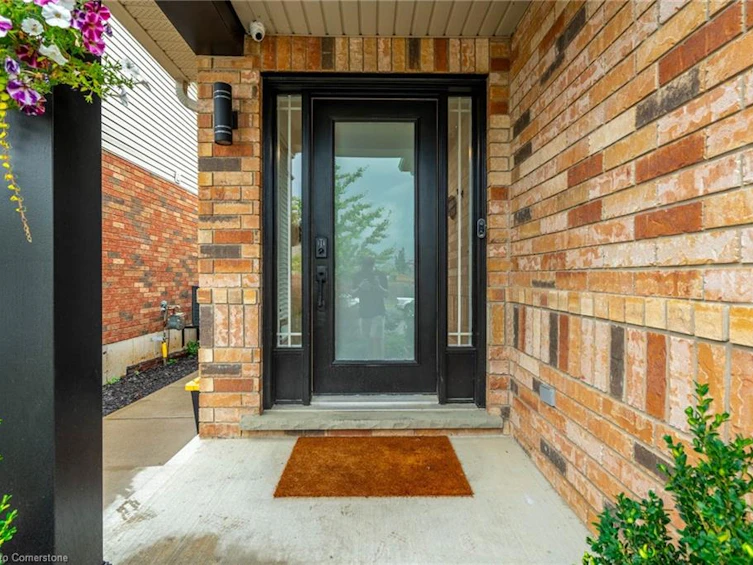 6 Newlove Street, Hamilton, ON, L0R 1C0 - 2