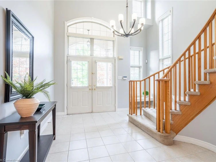 504 Geranium Lane, Burlington, ON, L7T 4L5 - 4