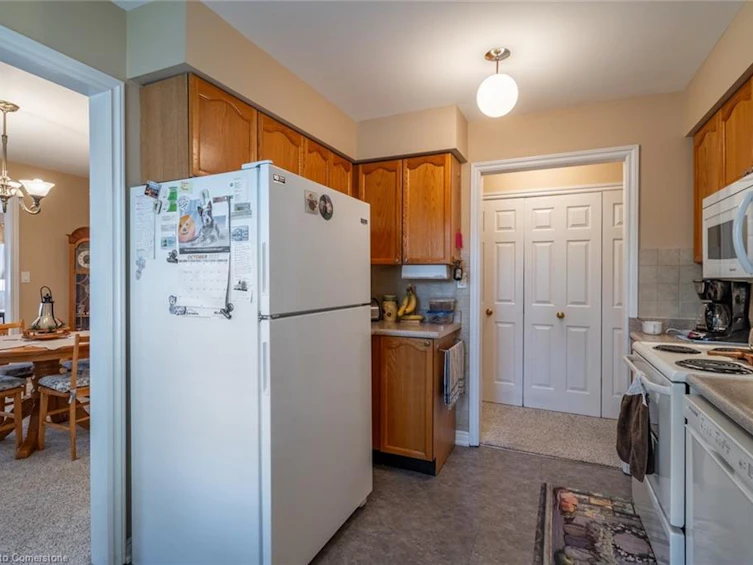 81 Hamilton Street N, Hamilton, ON, L0R 2H0 - 28