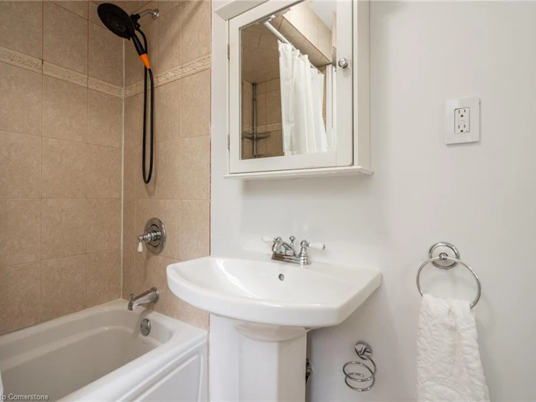 656 King Road, Burlington, ON, L7T 3K4 - 16