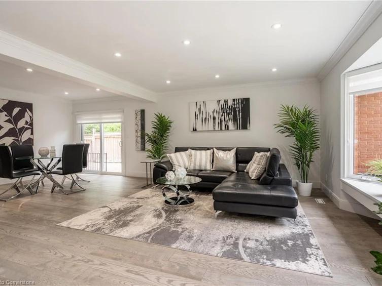 656 King Road, Burlington, ON, L7T 3K4 - 7