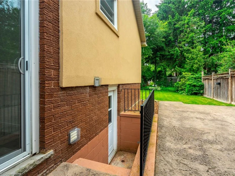 656 King Road, Burlington, ON, L7T 3K4 - 36