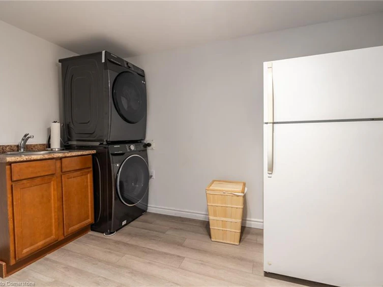 656 King Road, Burlington, ON, L7T 3K4 - 33