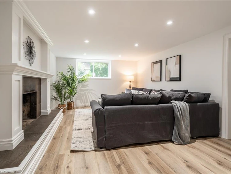 656 King Road, Burlington, ON, L7T 3K4 - 25