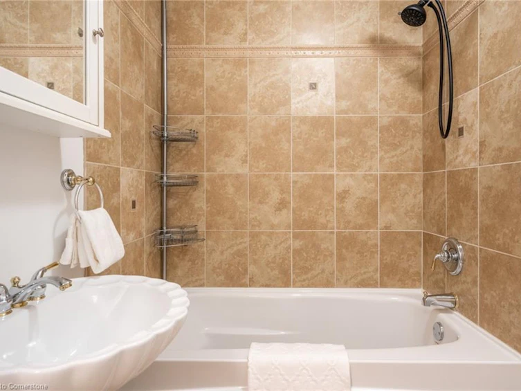 656 King Road, Burlington, ON, L7T 3K4 - 21
