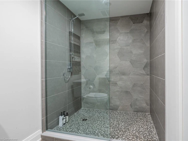 81 Flanders Drive, Hamilton, ON, L8B 0G6 - 35