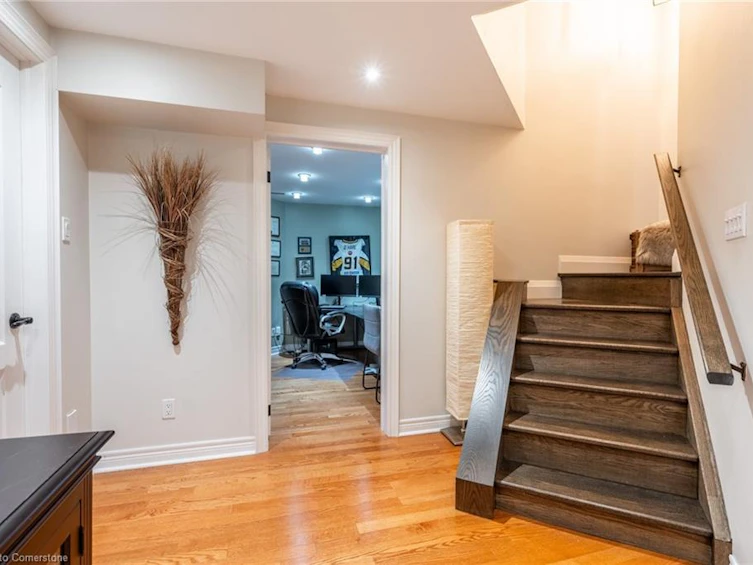 100 Boulding Avenue, Hamilton, ON, L8B 0M1 - 25