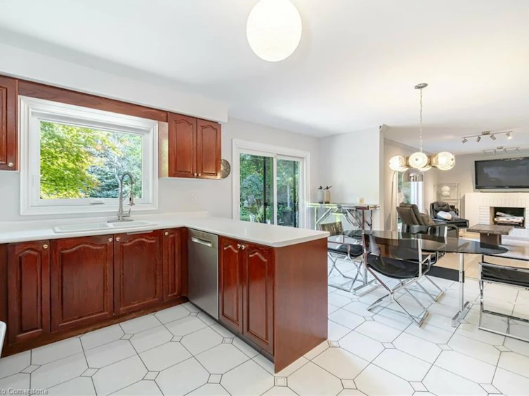 7183 Windrush Court, Mississauga, ON, L5N 6K1 - 12
