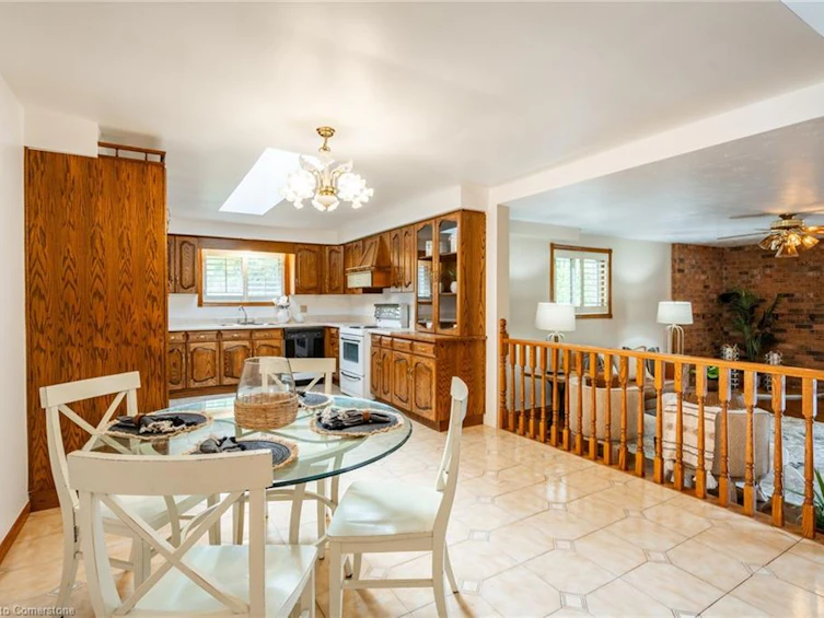 10 Dorothy Street, Hamilton, ON, L9A 3N8 - 10