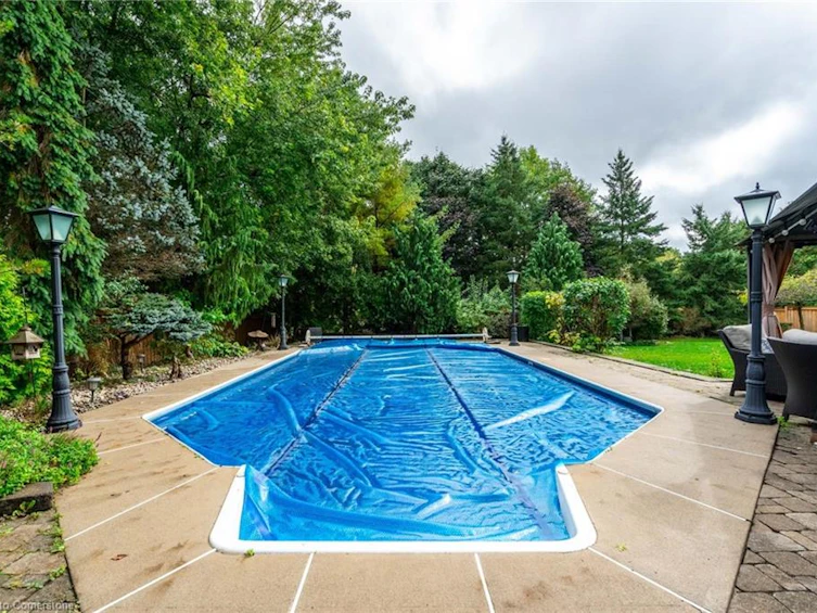 16 Noble Kirk Drive, Hamilton, ON, L8B 0Z2 - 38