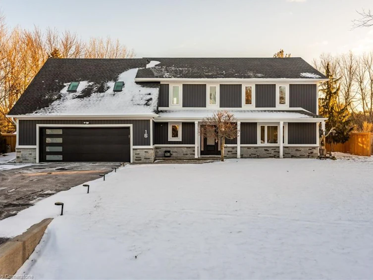 16 Noble Kirk Drive, Hamilton, ON, L8B 0Z2