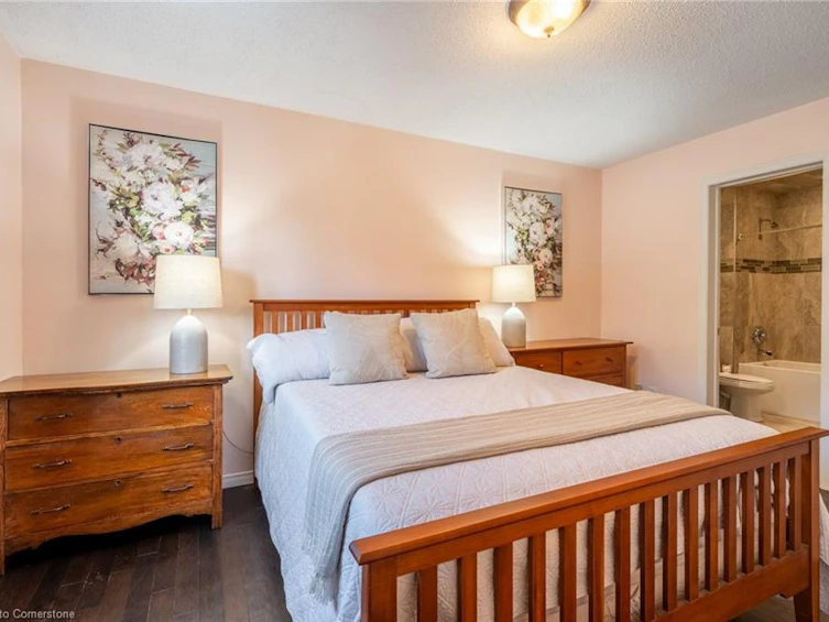 117 Laurendale Avenue, Hamilton, ON, L8B 0N2 - 17