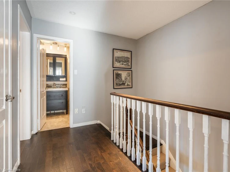 117 Laurendale Avenue, Hamilton, ON, L8B 0N2 - 16