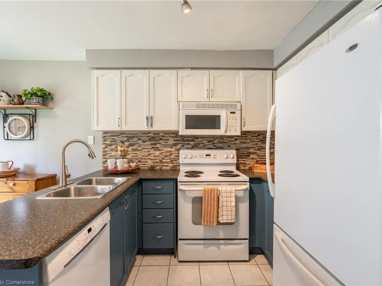 117 Laurendale Avenue, Hamilton, ON, L8B 0N2 - 12