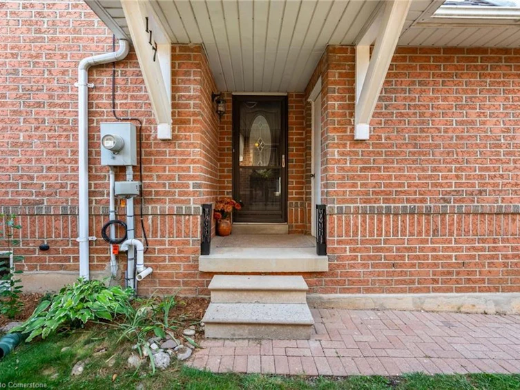 117 Laurendale Avenue, Hamilton, ON, L8B 0N2 - 3