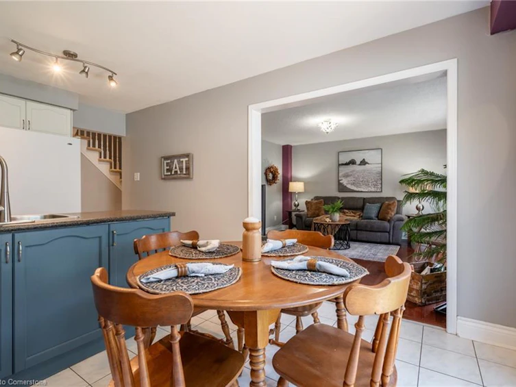117 Laurendale Avenue, Hamilton, ON, L8B 0N2 - 10
