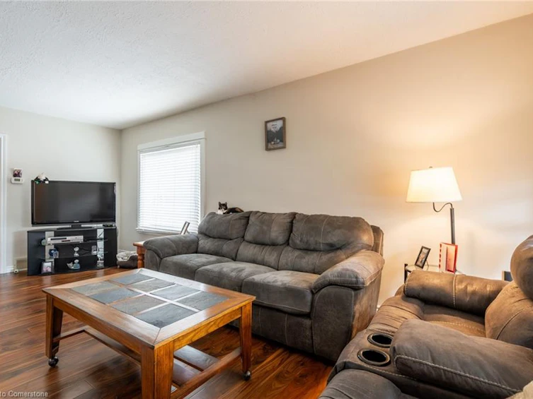 19 Graham Avenue N, Hamilton, ON, L8H 4J6 - 5