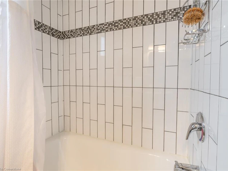 305 Wexford Avenue S, Hamilton, ON, L8K 2P4 - 23