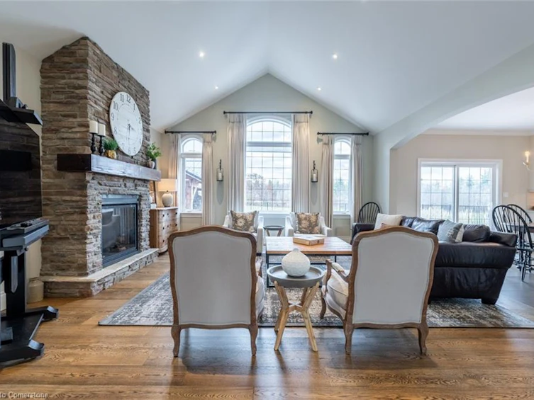1068 Wyatt Road, Hamilton, ON, L8B 1A3 - 8