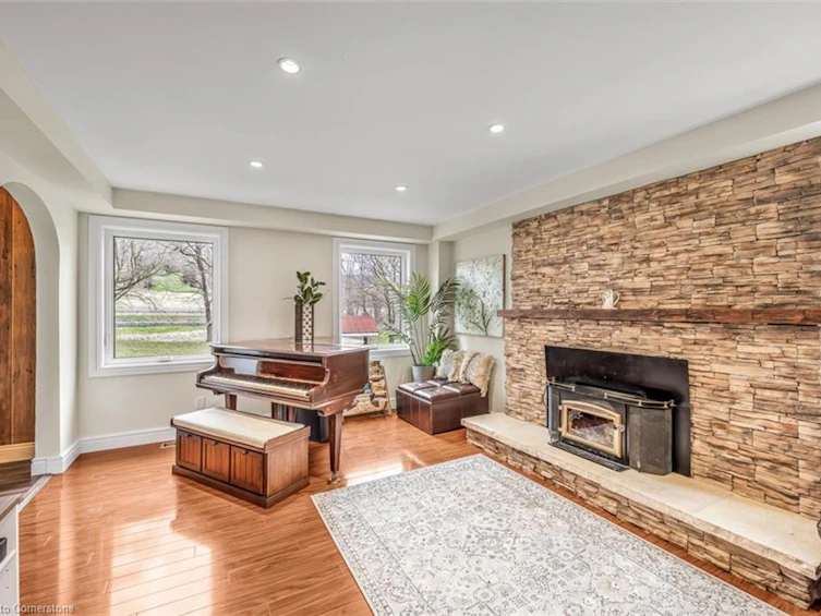 4316 Derry Road, Milton, ON, L7M 0R5 - 7
