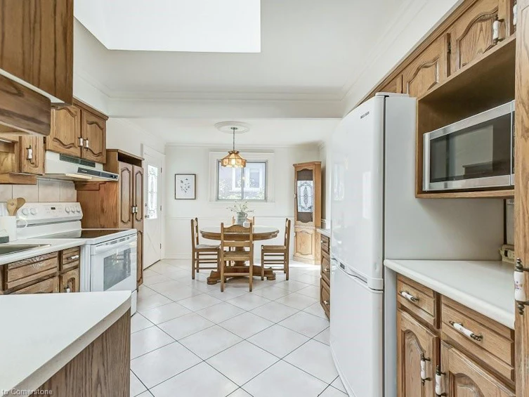 7512 Middleshire Drive, Mississauga, ON, L4T 3S2 - 12