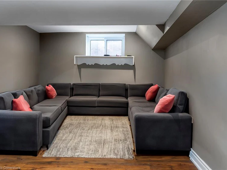1554 Main Street E, Hamilton, ON, L8K 1E6 - 16