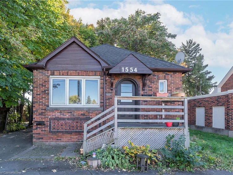 1554 Main Street E, Hamilton, ON, L8K 1E6