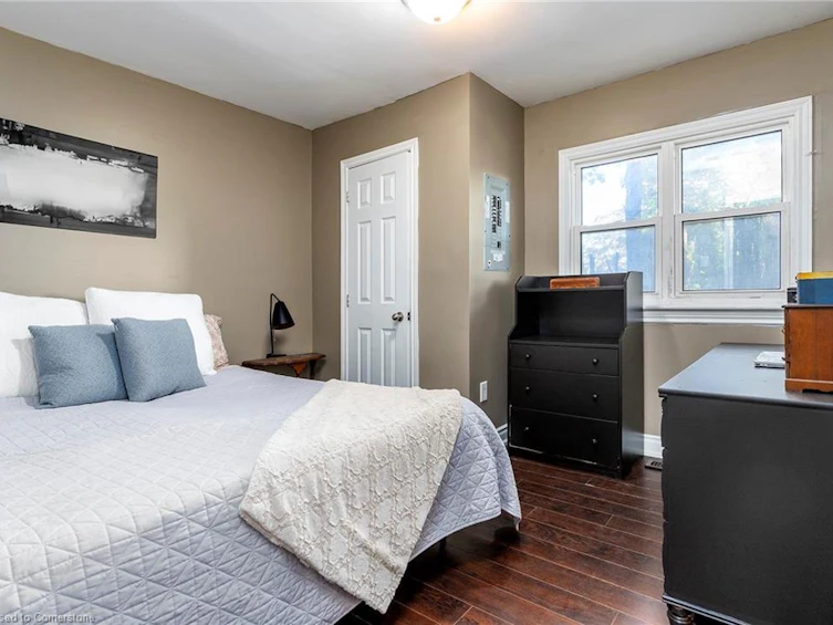 1554 Main Street E, Hamilton, ON, L8K 1E6 - 9