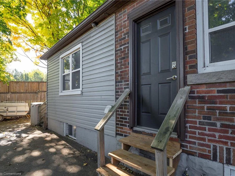 1554 Main Street E, Hamilton, ON, L8K 1E6 - 14