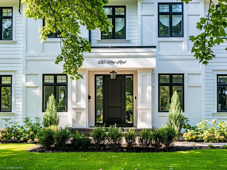 620 King Road, Burlington, ON, L7T 3K4