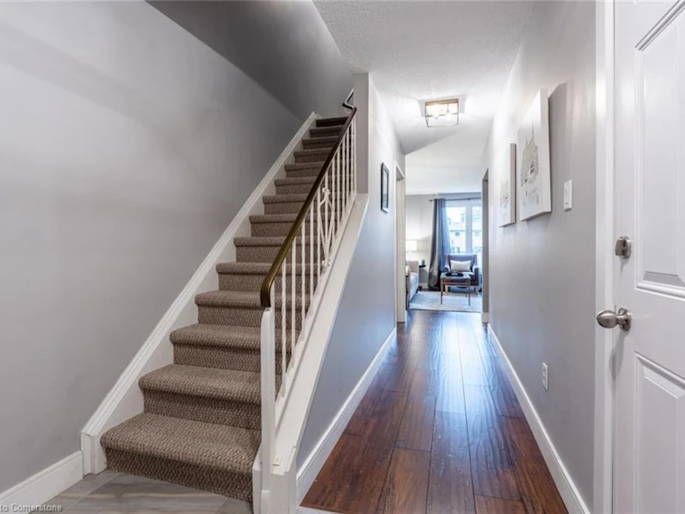 46-33 Rochelle Avenue, Hamilton, ON, L8W 1P9 - 5