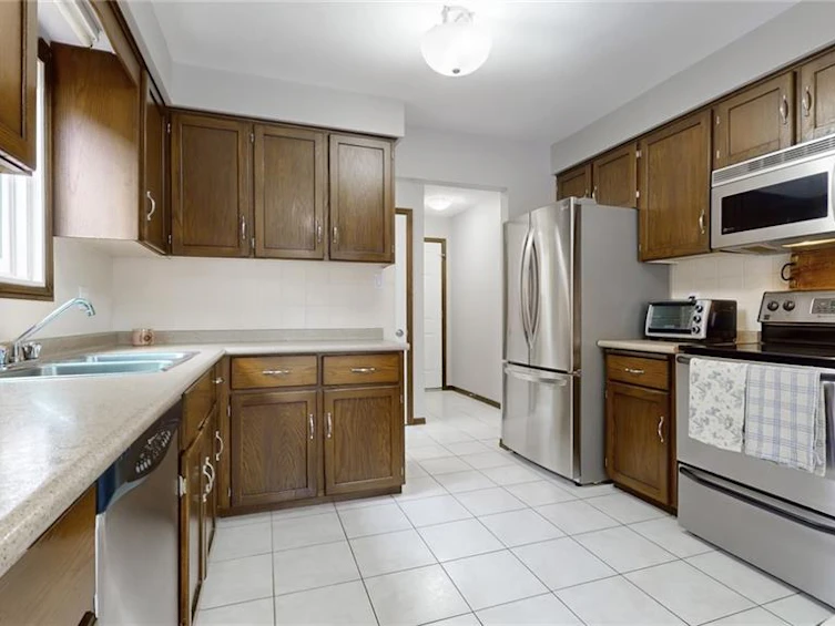 6 Princip Street, Hamilton, ON, L8W 2M3 - 6