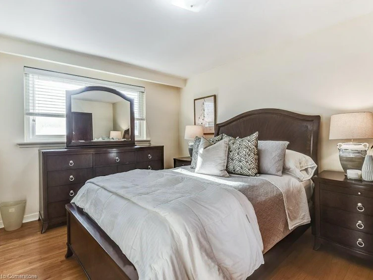 3268 Marlene Court, Mississauga, ON, L4X 2N5 - 17