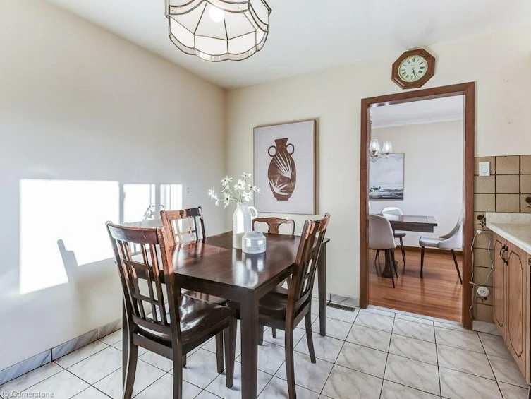 3268 Marlene Court, Mississauga, ON, L4X 2N5 - 12