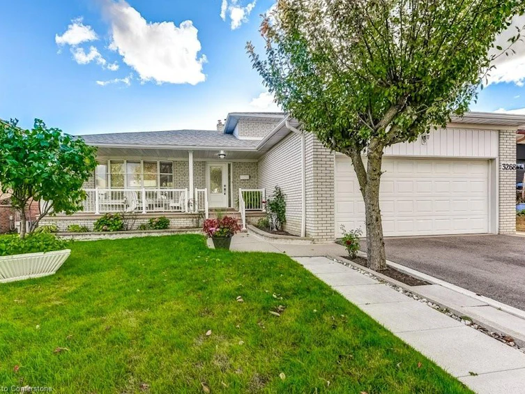 3268 Marlene Court, Mississauga, ON, L4X 2N5