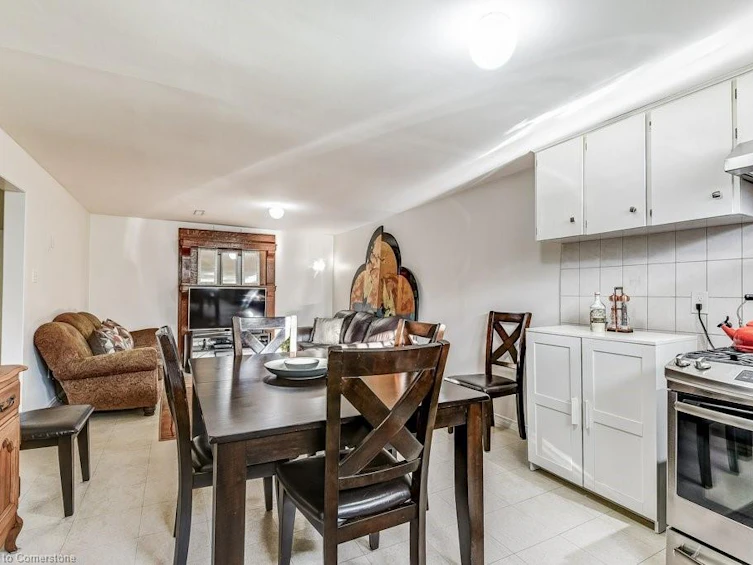 3268 Marlene Court, Mississauga, ON, L4X 2N5 - 25