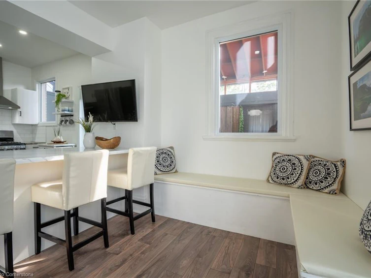 30 Bristol Street, Hamilton, ON, L8L 2T8 - 9
