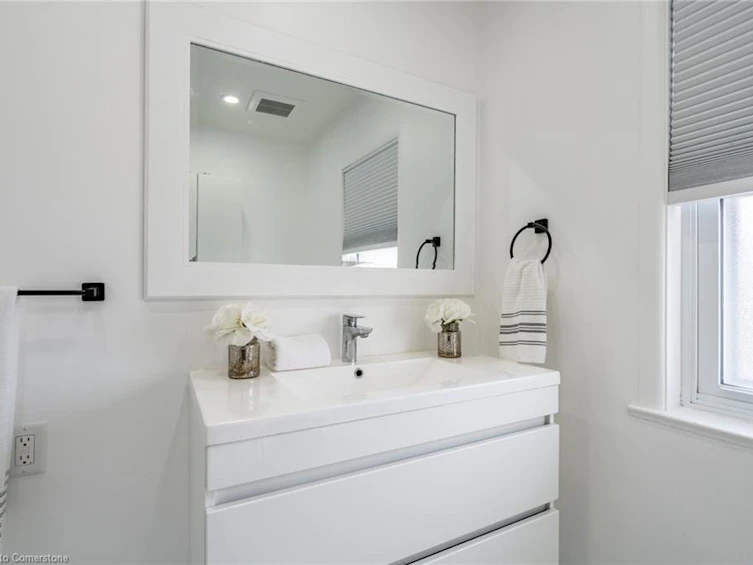 30 Bristol Street, Hamilton, ON, L8L 2T8 - 24