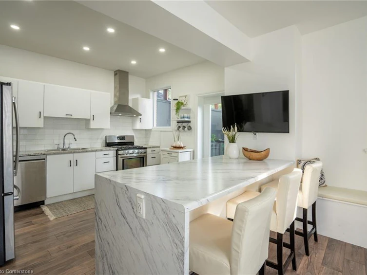 30 Bristol Street, Hamilton, ON, L8L 2T8 - 10
