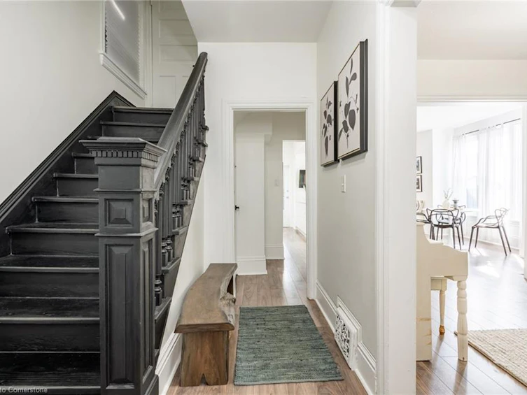 30 Bristol Street, Hamilton, ON, L8L 2T8 - 4