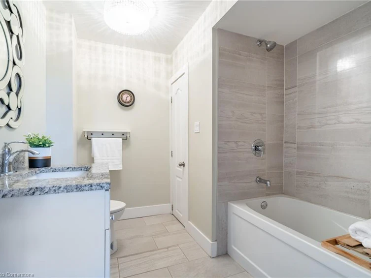 1 King William Street, Brant, ON, N0E 1N0 - 11
