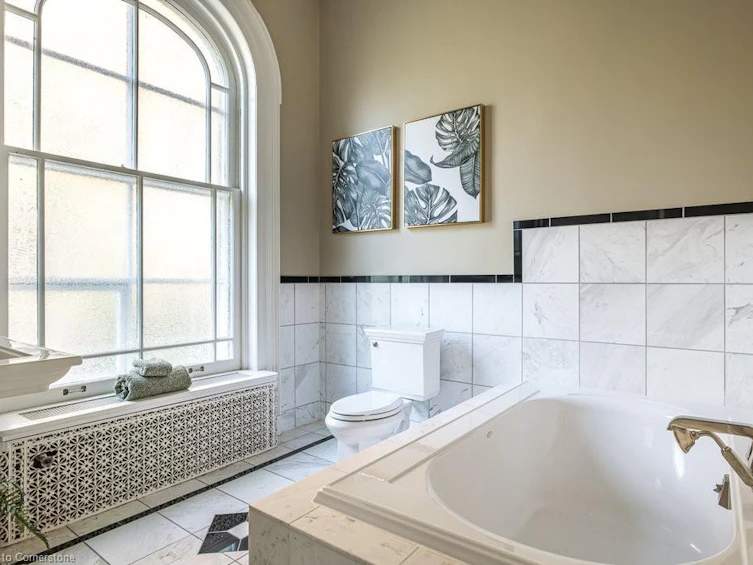 30 South Street W, Hamilton, ON, L9H 4C5 - 33
