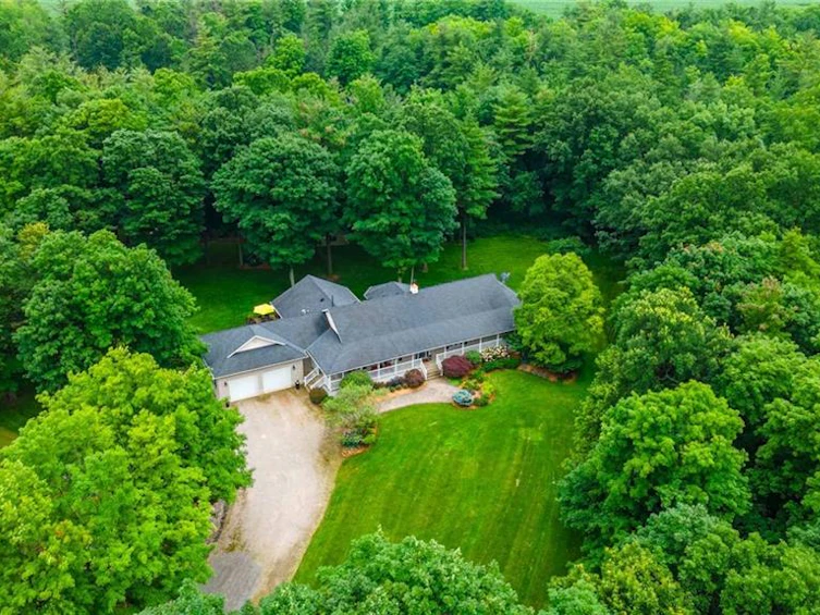 864 6th Concession Road W, Hamilton, ON, L8B 1M9