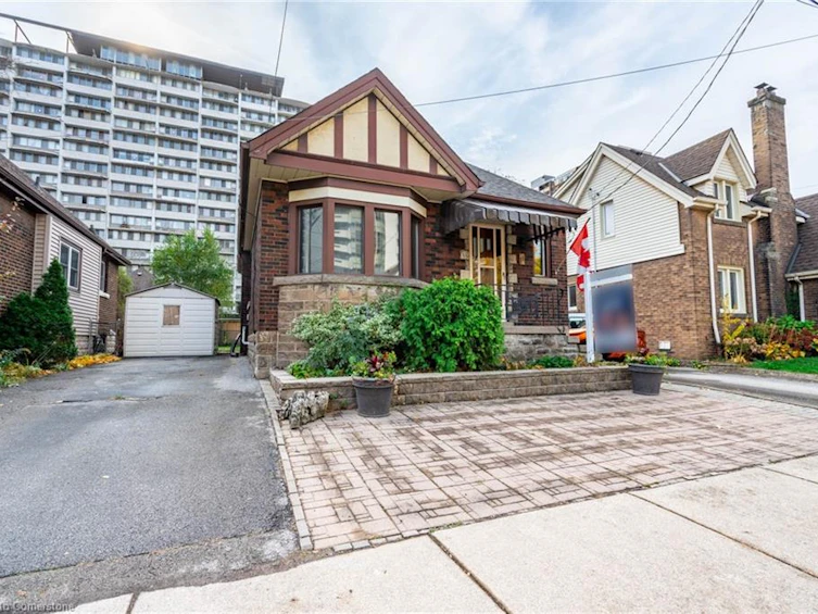 11 Wesanford Place, Hamilton, ON, L8P 1N5 - 2